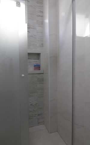 Casa à venda com 170m², 5 quartos e 2 vagasBanheiro