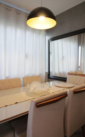 Casa à venda com 170m², 5 quartos e 2 vagasSala