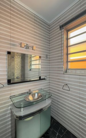 Casa para alugar com 300m², 3 quartos e sem vagaBanheiro