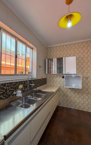 Casa para alugar com 300m², 3 quartos e sem vagaCozinha