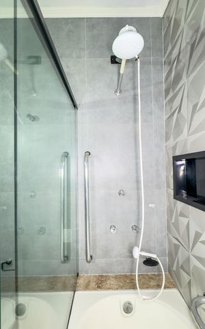Casa para alugar com 300m², 3 quartos e sem vagaBanheiro da Suíte