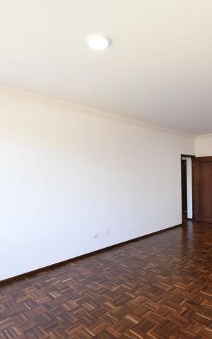 Apartamento para alugar com 125m², 3 quartos e 1 vagaSala