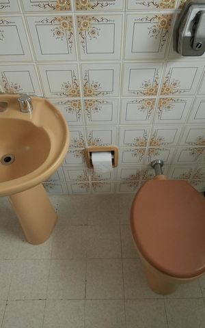 Casa à venda com 173m², 3 quartos e 2 vagasBanheiro da Suite