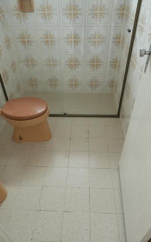 Casa à venda com 173m², 3 quartos e 2 vagasBanheiro da Suite