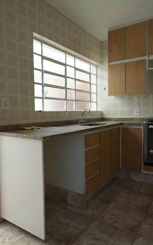 Casa à venda com 173m², 3 quartos e 2 vagasCozinha