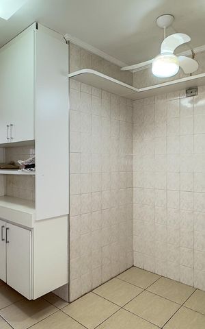 Apartamento à venda com 107m², 3 quartos e 1 vagaCozinha e Área de Serviço