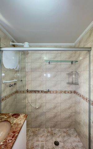 Apartamento à venda com 107m², 3 quartos e 1 vagaBanheiro da Suíte