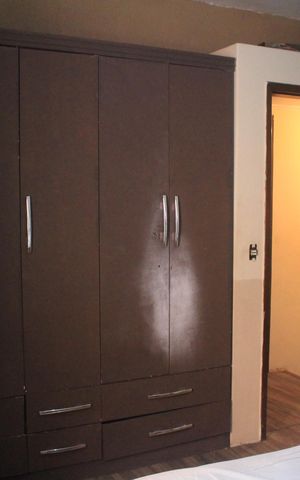 Casa à venda com 260m², 4 quartos e 2 vagasSuíte