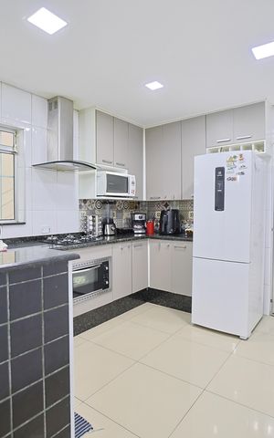 Casa à venda com 150m², 3 quartos e 2 vagasCozinha