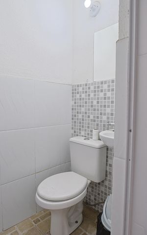 Casa à venda com 150m², 3 quartos e 2 vagasLavabo