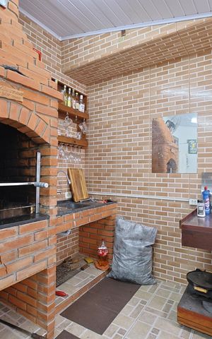 Casa à venda com 150m², 3 quartos e 2 vagasÁrea gourmet