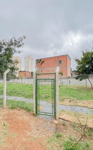 Apartamento à venda com 33m², 2 quartos e sem vagaÁrea comum
