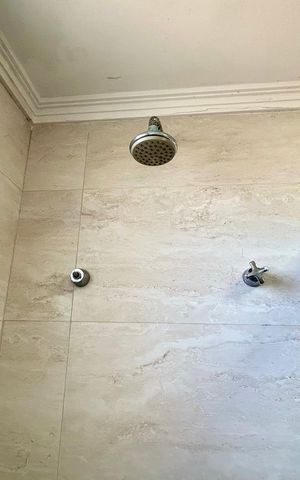 Apartamento para alugar com 76m², 3 quartos e 1 vaga Apartamento para alugar com 76m², 3 quartos e 1 vagaBanheiro da Suíte