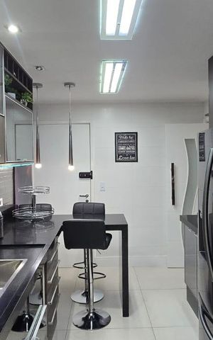 Apartamento para alugar com 134m², 3 quartos e 2 vagas Apartamento para alugar com 134m², 3 quartos e 2 vagasCozinha