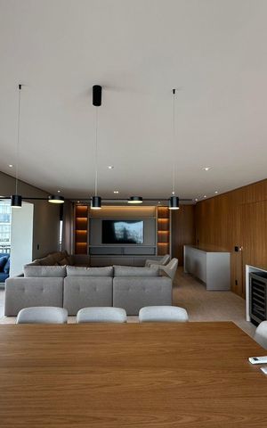 Apartamento à venda com 227m², 3 quartos e 4 vagas