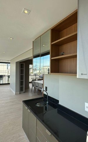 Apartamento à venda com 227m², 3 quartos e 4 vagas