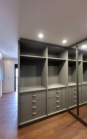 Apartamento à venda com 227m², 3 quartos e 4 vagas