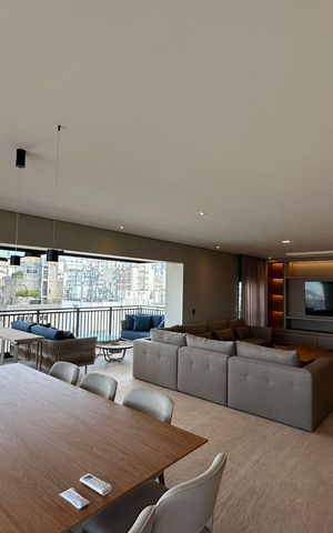 Apartamento à venda com 227m², 3 quartos e 4 vagas
