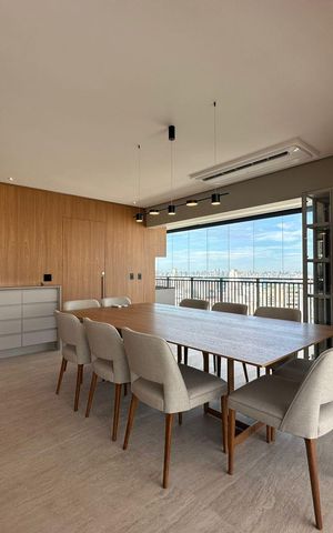 Apartamento à venda com 227m², 3 quartos e 4 vagas
