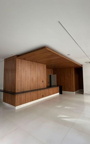 Apartamento à venda com 227m², 3 quartos e 4 vagas