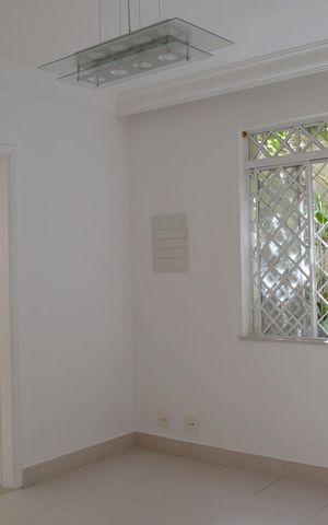 Casa para alugar com 200m², 3 quartos e 3 vagasSala de TV