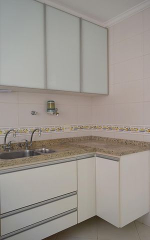Casa para alugar com 200m², 3 quartos e 3 vagasCozinha
