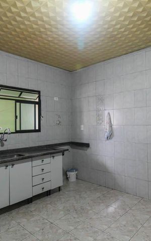 Casa para alugar com 250m², 2 quartos e 2 vagas Casa para alugar com 250m², 2 quartos e 2 vagasCozinha