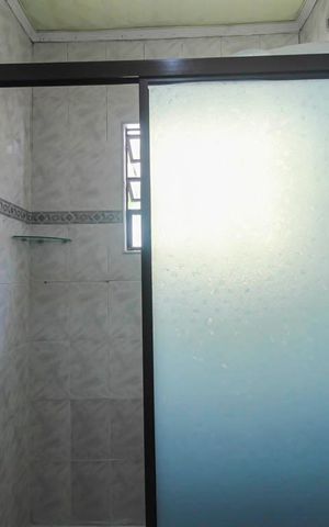 Casa para alugar com 250m², 2 quartos e 2 vagas Casa para alugar com 250m², 2 quartos e 2 vagasBanheiro da Suíte