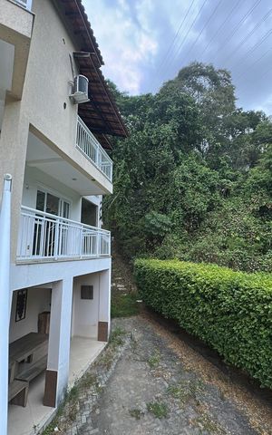 Casa de condomínio para alugar com 276m², 4 quartos e 4 vagas