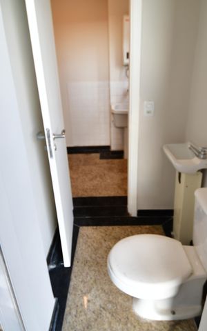 Apartamento para alugar com 184m², 3 quartos e 3 vagasBanheiro de serviço