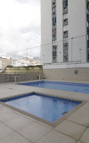 Apartamento à venda com 68m², 2 quartos e 1 vagaÁrea comum - Piscina