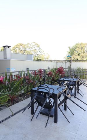 Apartamento à venda com 34m², 1 quarto e sem vagaÁrea comum - Piscina