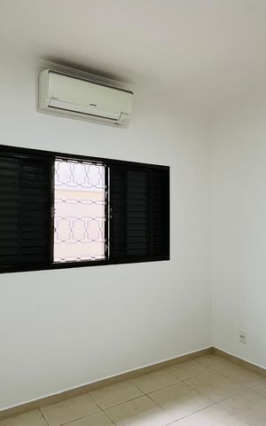 Casa à venda com 120m², 2 quartos e 2 vagas