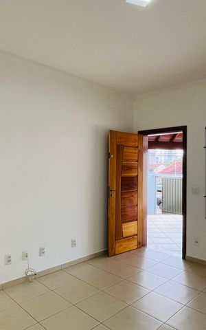 Casa à venda com 120m², 2 quartos e 2 vagas