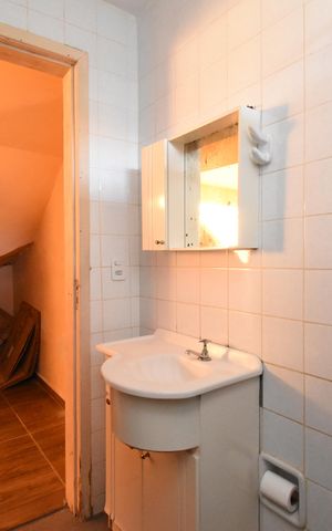 Casa à venda com 260m², 3 quartos e 2 vagasBanheiro de serviço