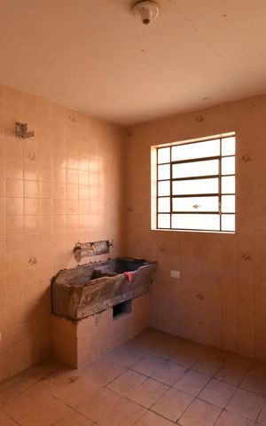 Casa à venda com 260m², 3 quartos e 2 vagasÁrea de serviço