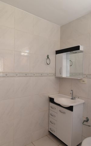 Casa à venda com 260m², 3 quartos e 2 vagasBanheiro da Suíte