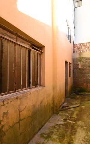 Casa à venda com 260m², 3 quartos e 2 vagasÁrea externa
