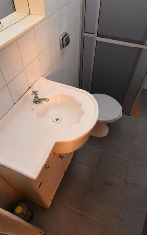 Casa à venda com 260m², 3 quartos e 2 vagasBanheiro de serviço