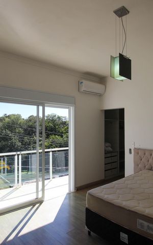 Casa de condomínio para alugar com 520m², 3 quartos e 4 vagas