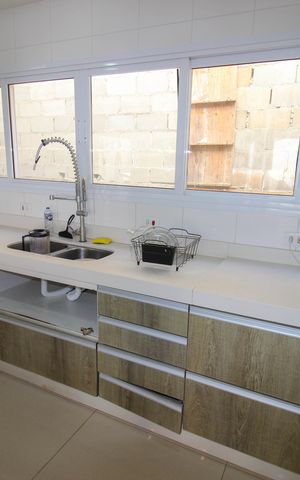Casa de condomínio para alugar com 520m², 3 quartos e 4 vagas