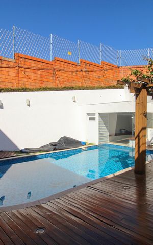 Casa de condomínio para alugar com 520m², 3 quartos e 4 vagas