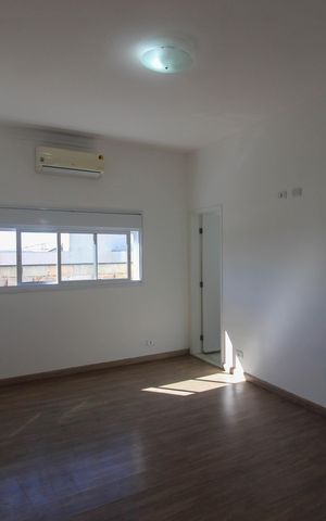 Casa de condomínio para alugar com 520m², 3 quartos e 4 vagas