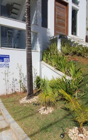 Casa de condomínio para alugar com 520m², 3 quartos e 4 vagas
