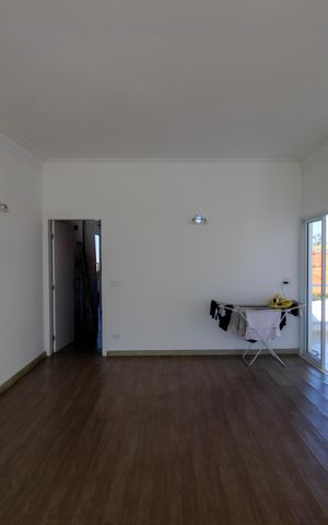 Casa de condomínio para alugar com 520m², 3 quartos e 4 vagas