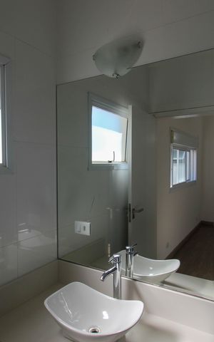 Casa de condomínio para alugar com 520m², 3 quartos e 4 vagas
