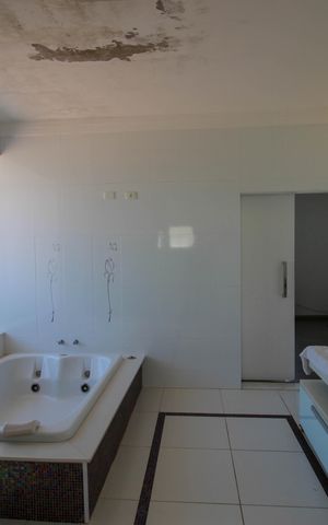 Casa de condomínio para alugar com 520m², 3 quartos e 4 vagas