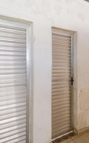 Casa à venda com 480m², 5 quartos e 1 vaga Casa à venda com 480m², 5 quartos e 1 vagaTerraço