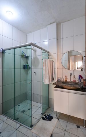 Casa à venda com 480m², 5 quartos e 1 vaga Casa à venda com 480m², 5 quartos e 1 vagaBanheiro Casa 2