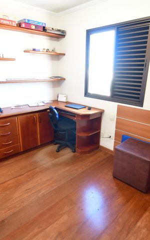Apartamento à venda com 82m², 3 quartos e 2 vagasQuarto 2